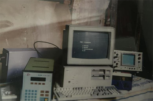 東風(fēng)第一代質(zhì)量流量計(jì)ZLJ50變送器與傳感器及數(shù)采裝置調(diào)試成功